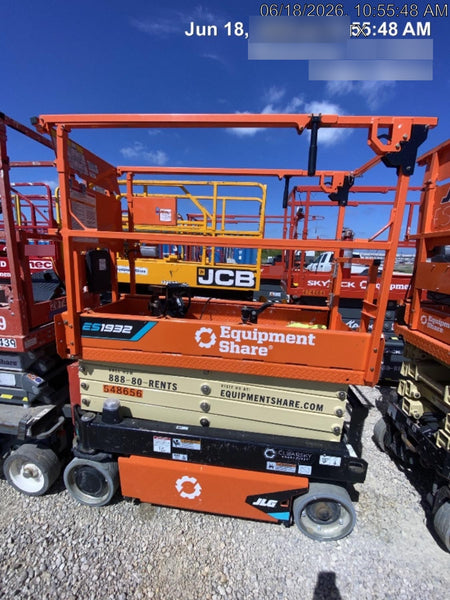 2025 JLG ES1932