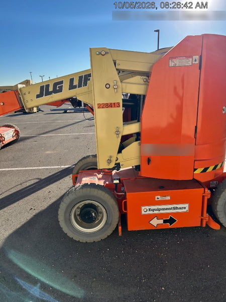 2022 JLG E300AJP
