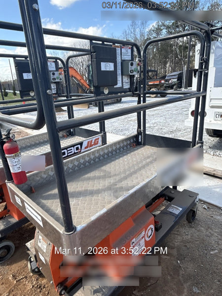 2023 JLG 1030P