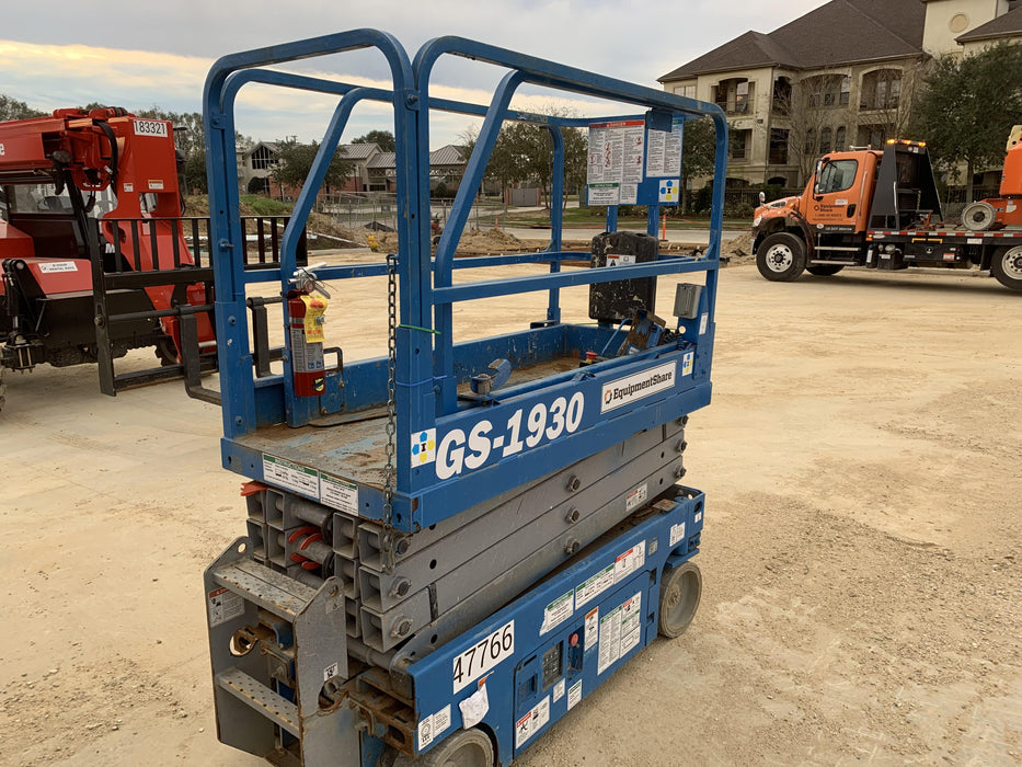 2019 Genie GS-1930 Fixed Rails with Chain Entry