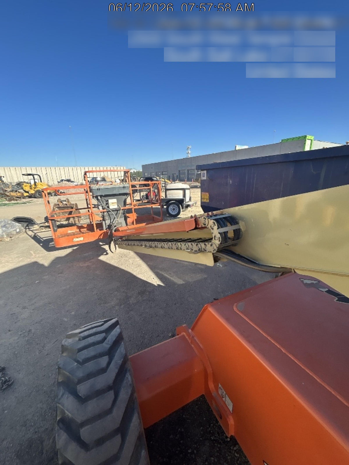 2019 JLG 400S