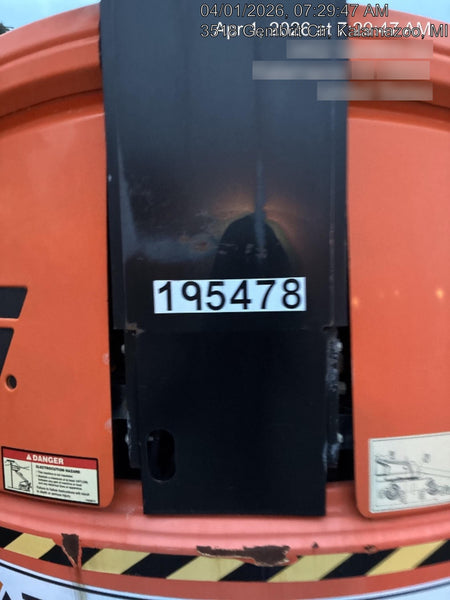 2021 JLG 400S