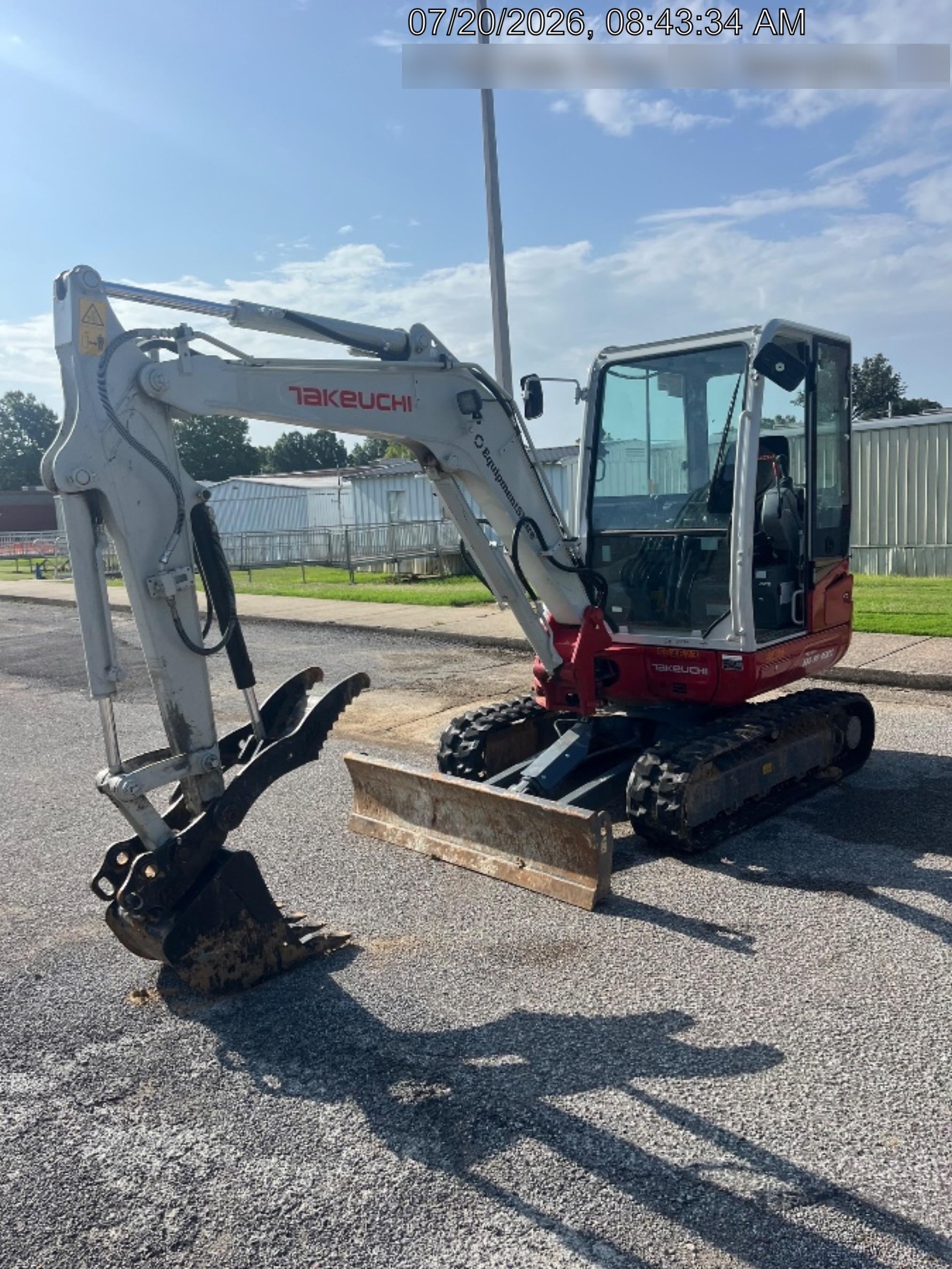 2025 TAKEUCHI TB235-2CR