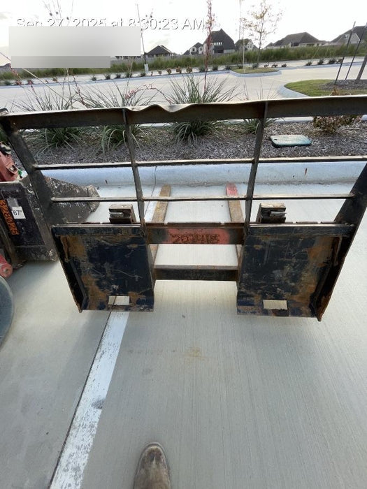 2022 ARROW MATERIAL HANDLING 60" Pallet Forks - Arrow