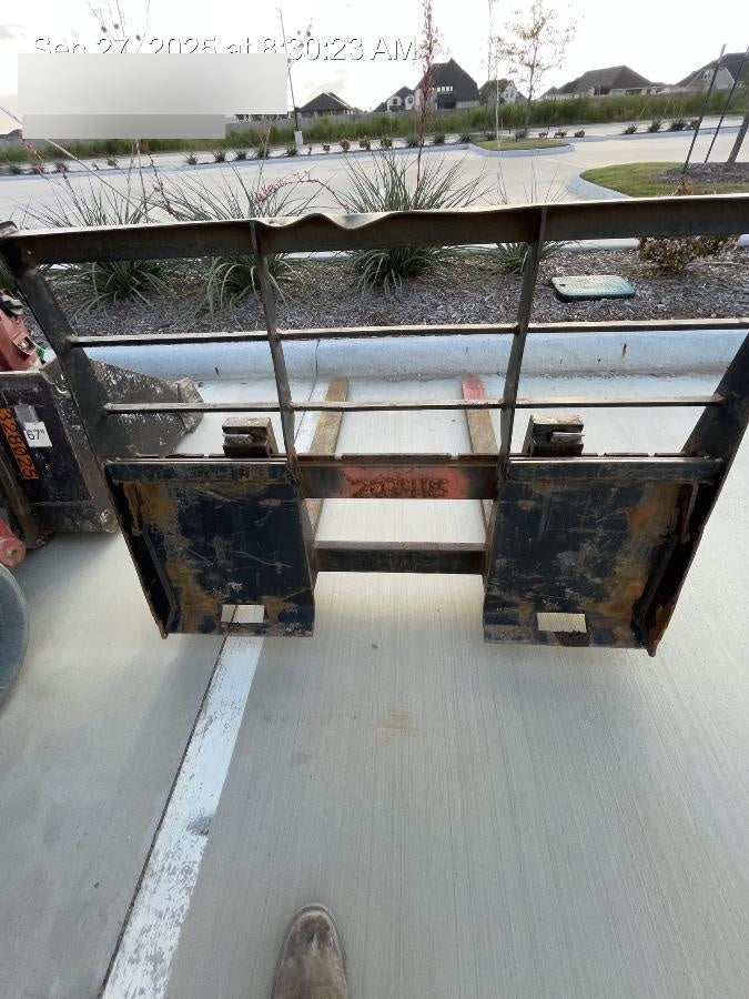 2022 ARROW MATERIAL HANDLING 60" Pallet Forks - Arrow