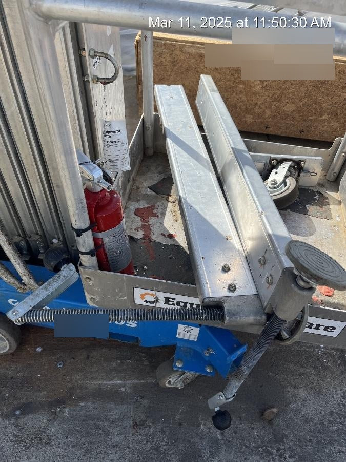 2019 GENIE AWP-40S