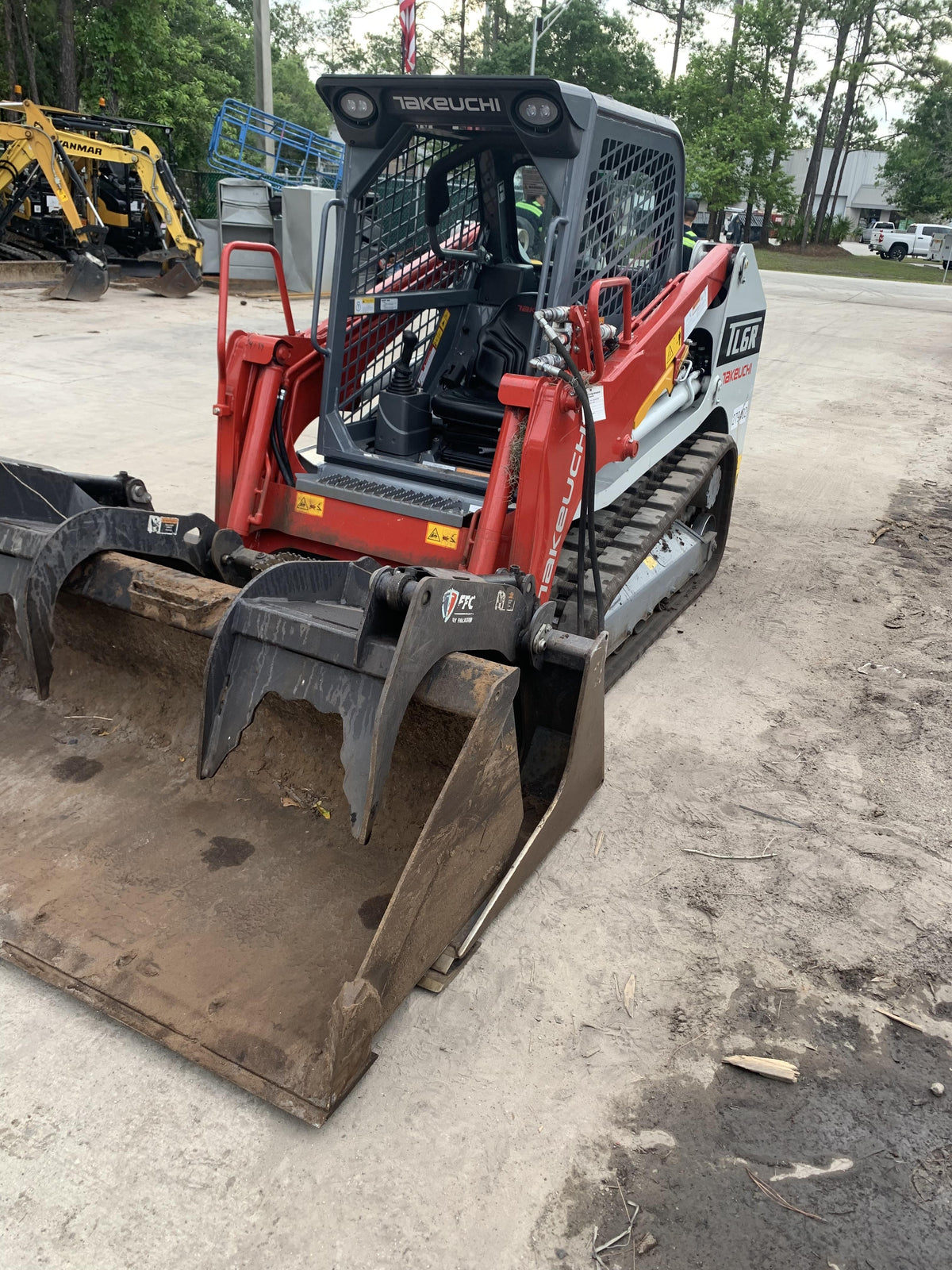 2018 PALADIN 76" Scrap Grapple Bucket - Paladin