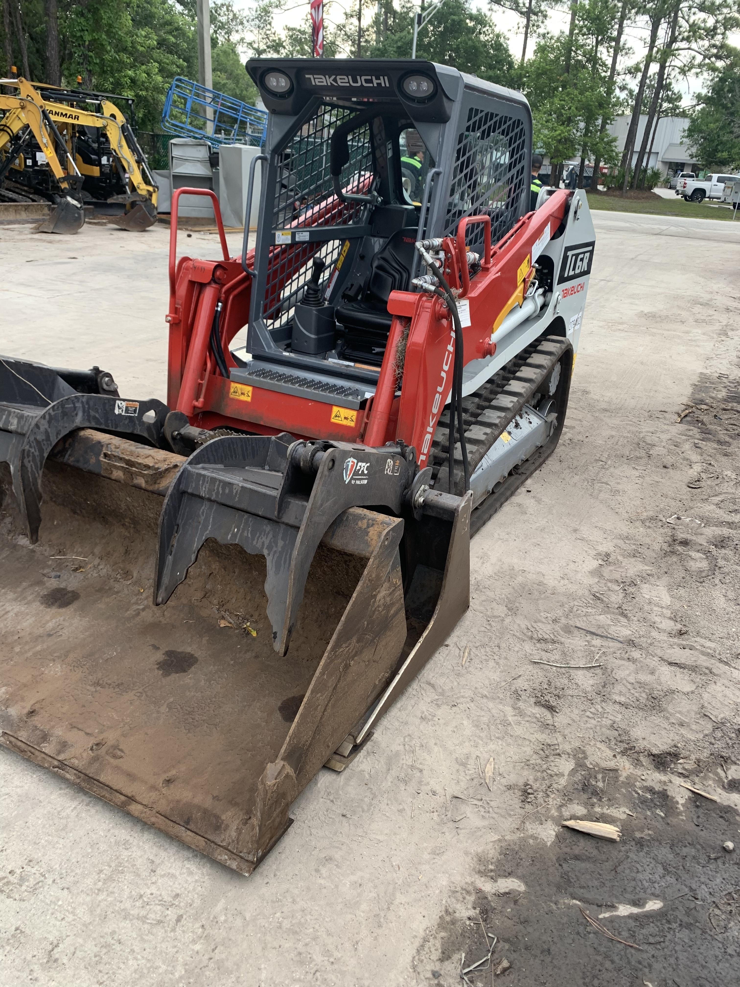 2018 PALADIN 76" Scrap Grapple Bucket - Paladin