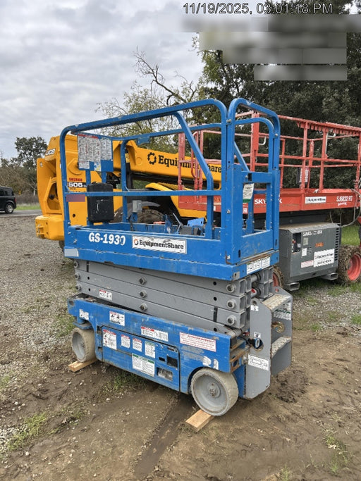 2019 Genie GS-1930 Half Height Swing Gate, 800W Inverter