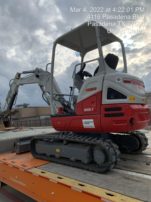 2021 TAKEUCHI TB235-2R