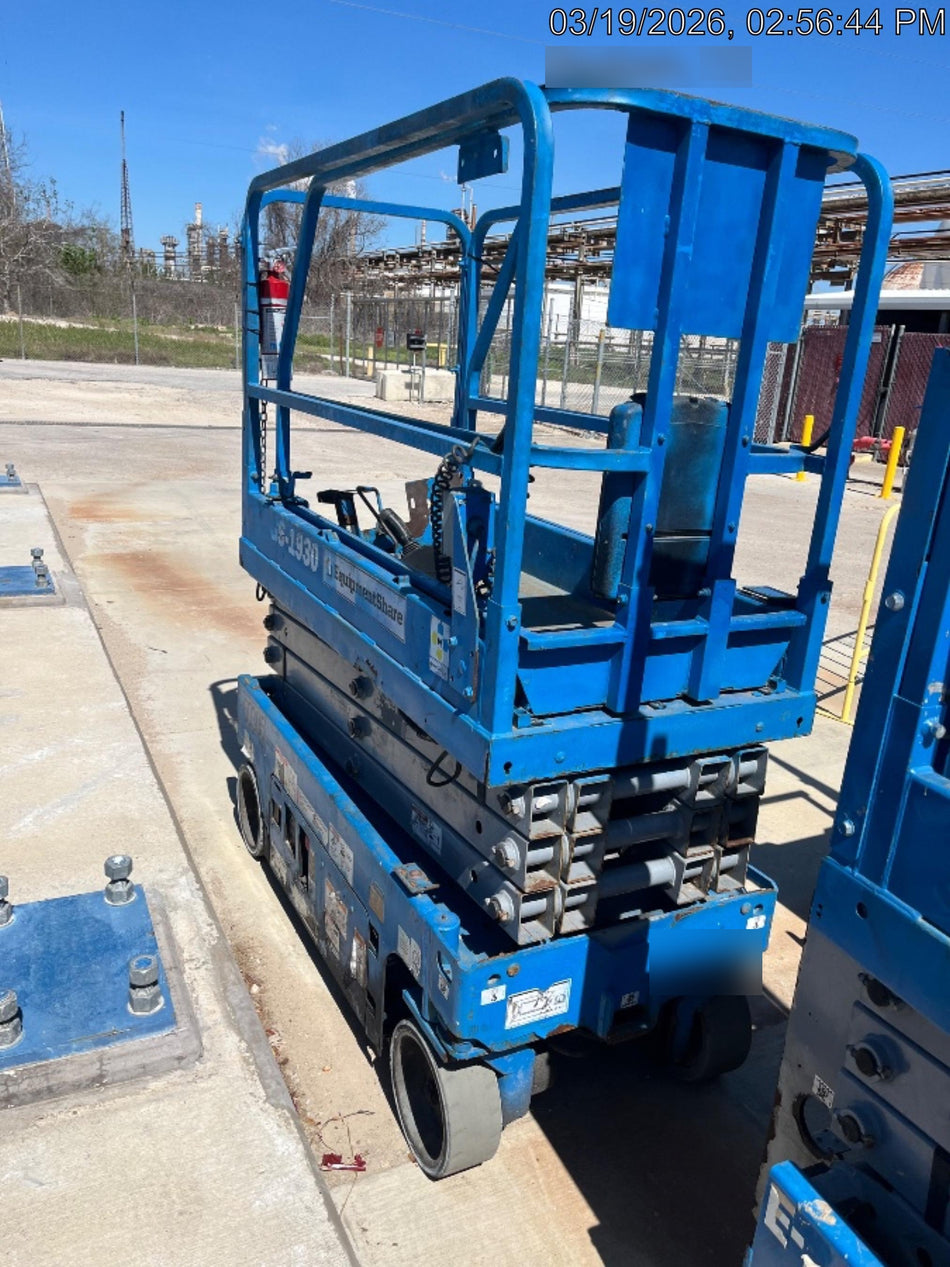 2019 Genie GS-1930 Fixed Rails with Chain Entry