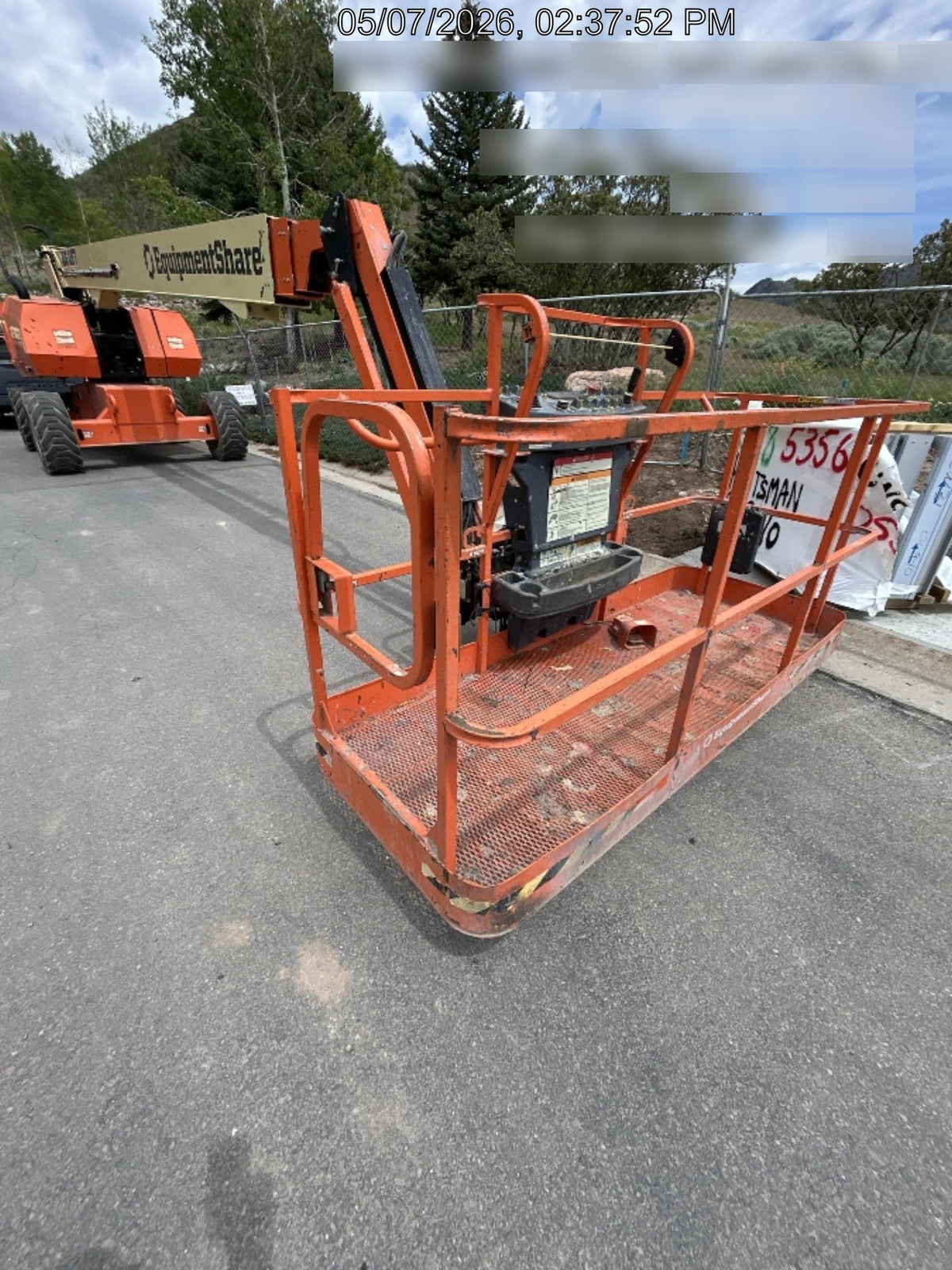 2022 JLG 860SJ