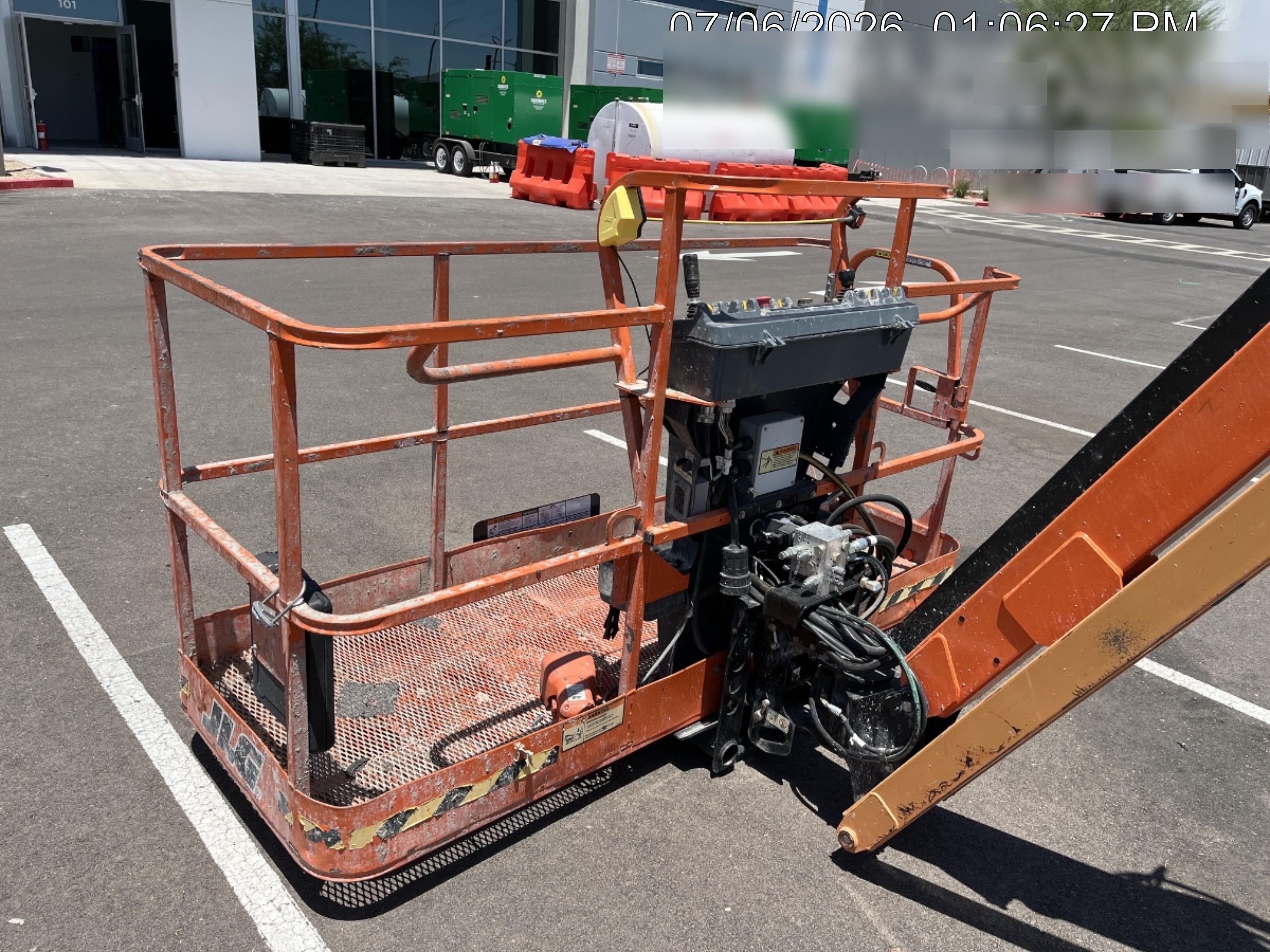 2021 JLG 660SJ