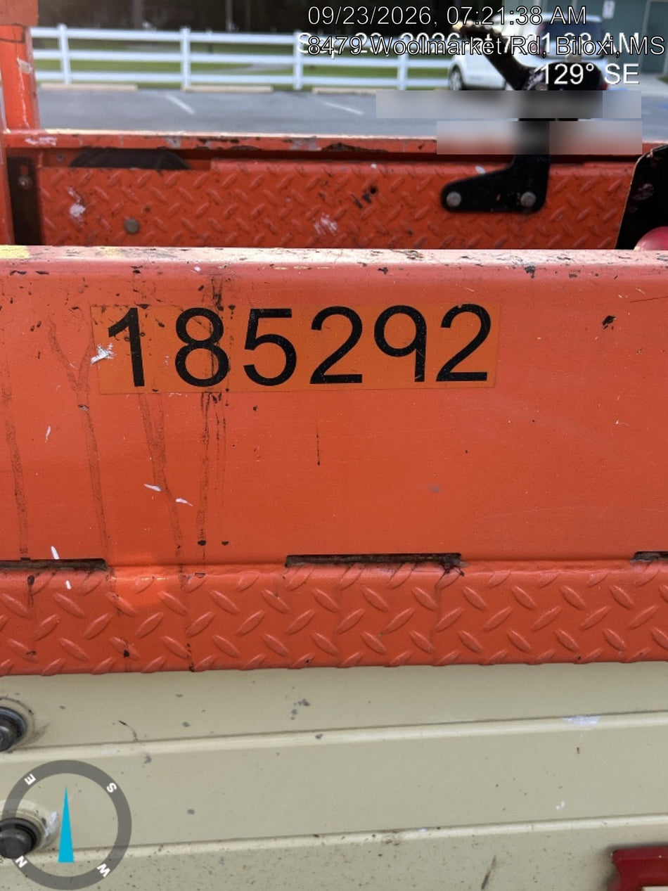 2021 JLG ES1932