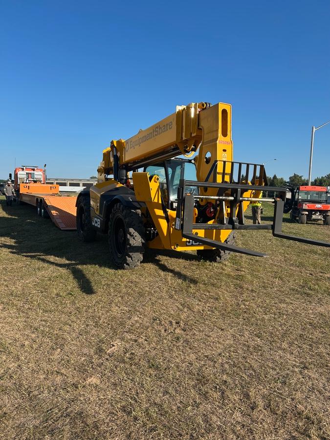 2025 JCB 512-56