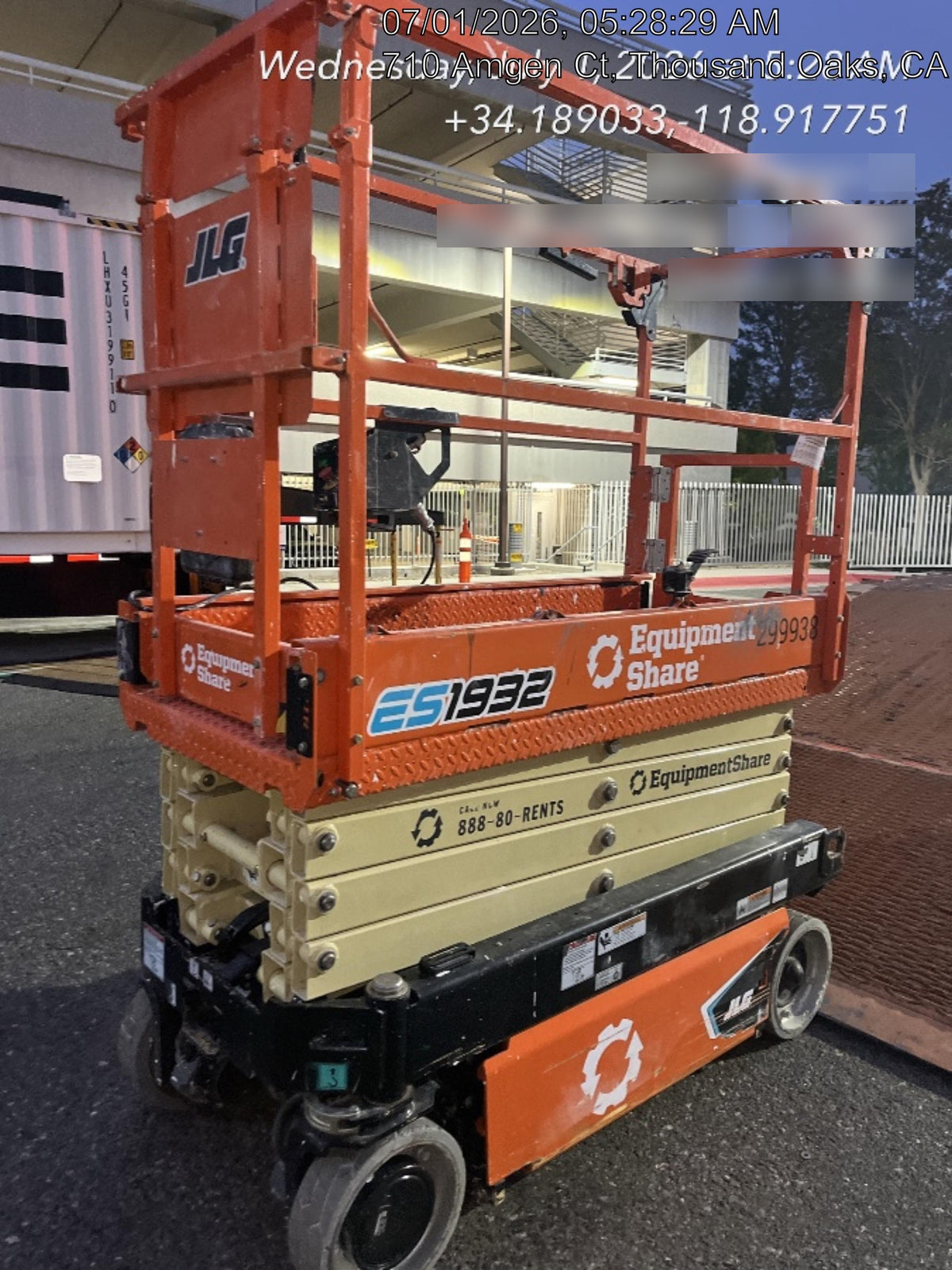 2023 JLG ES1932