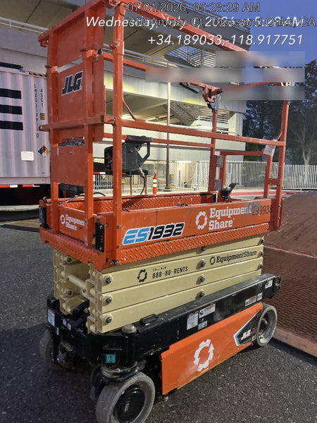 2023 JLG ES1932