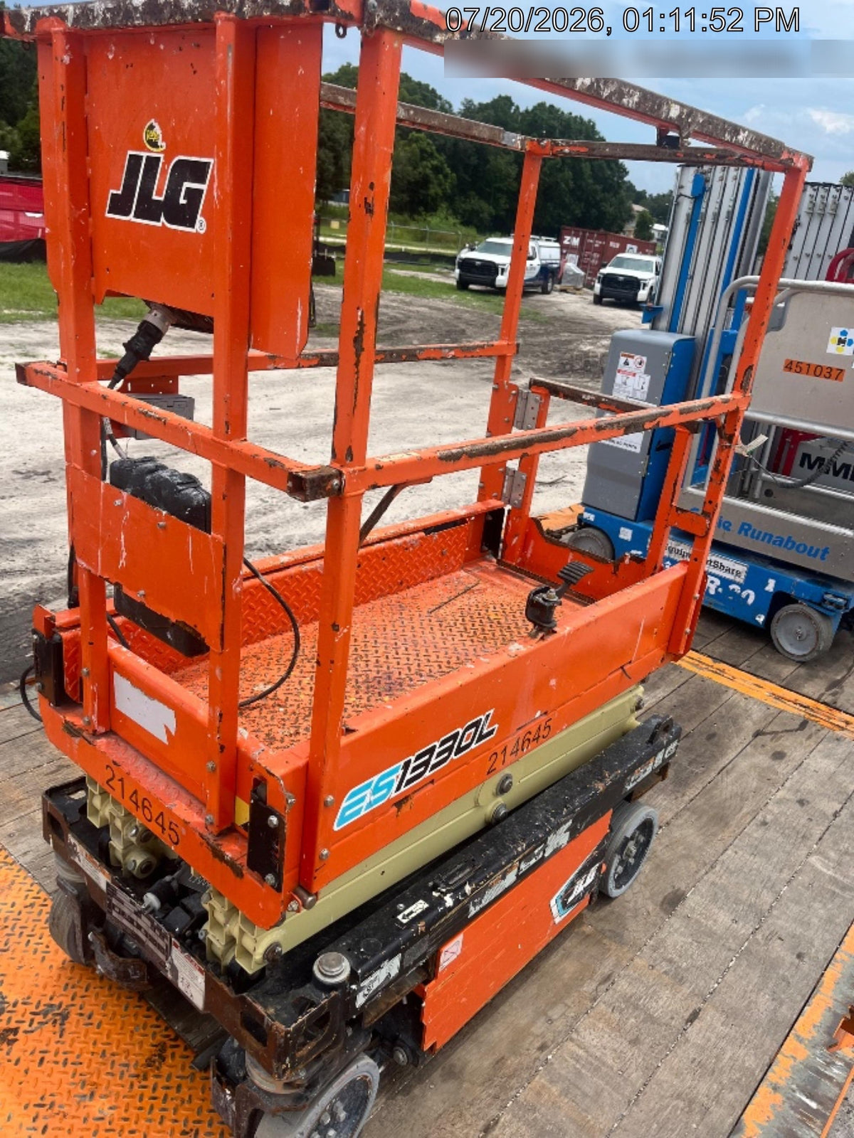 2022 JLG ES1330L