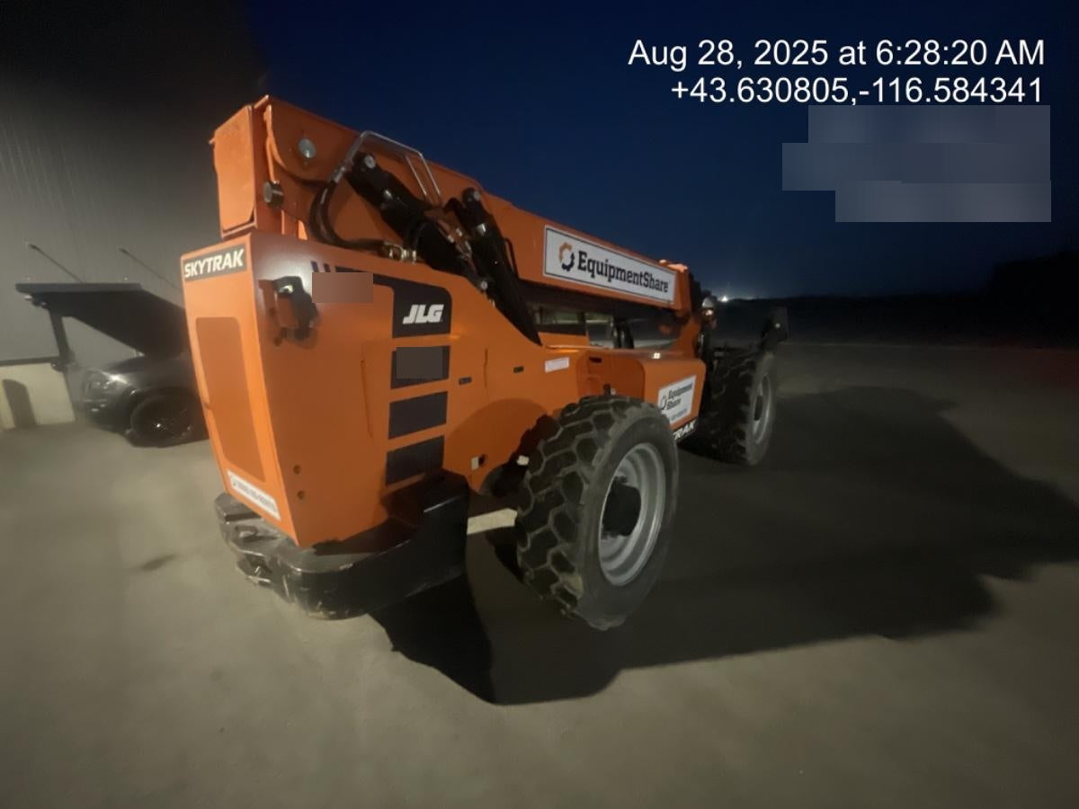 2021 JLG 12054