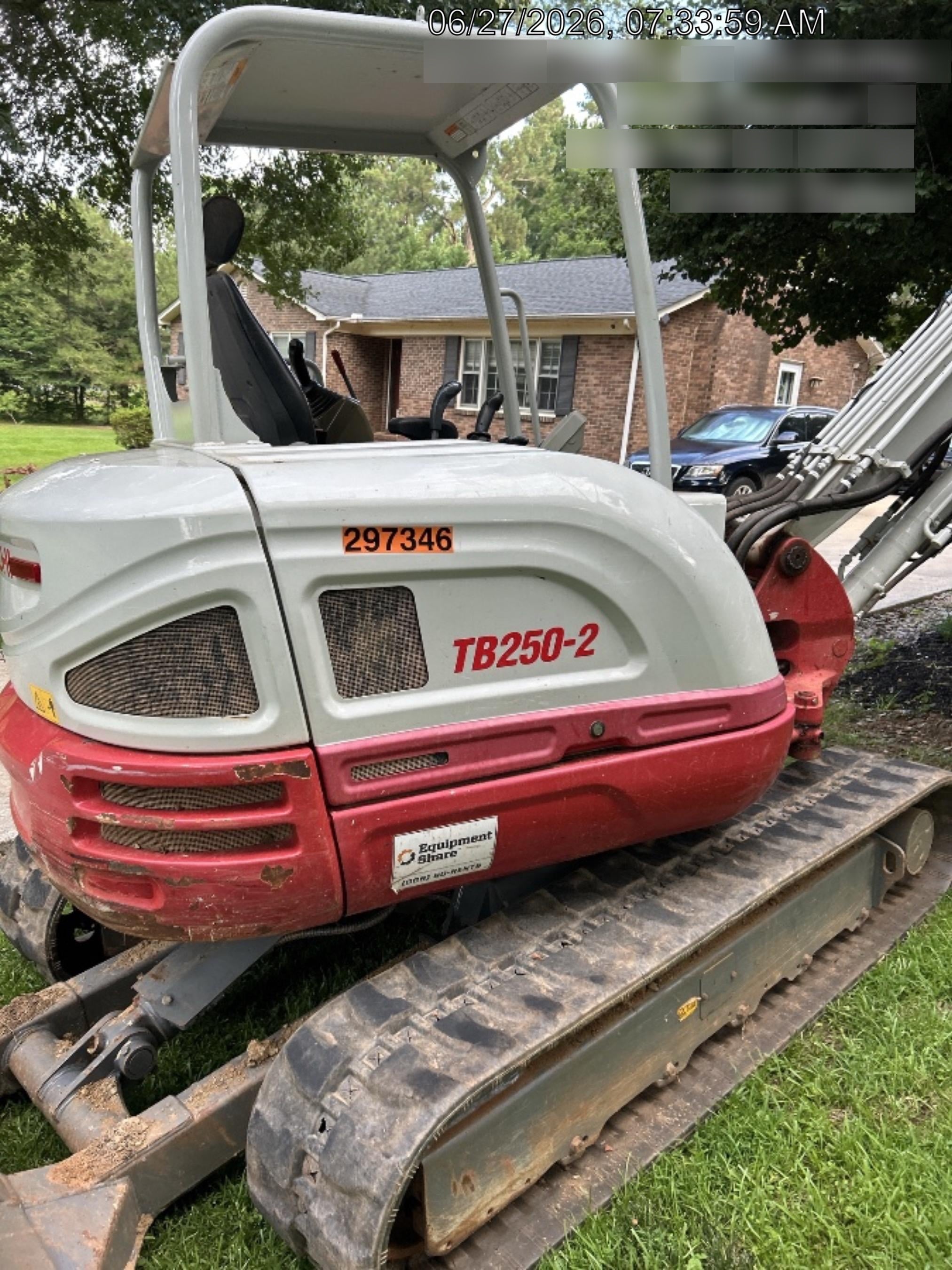2023 TAKEUCHI TB250-2R
