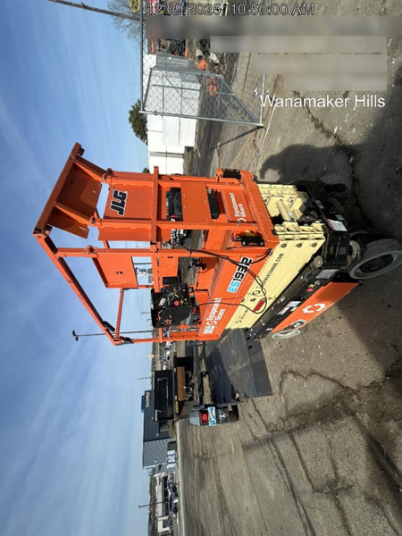 2022 JLG ES1932