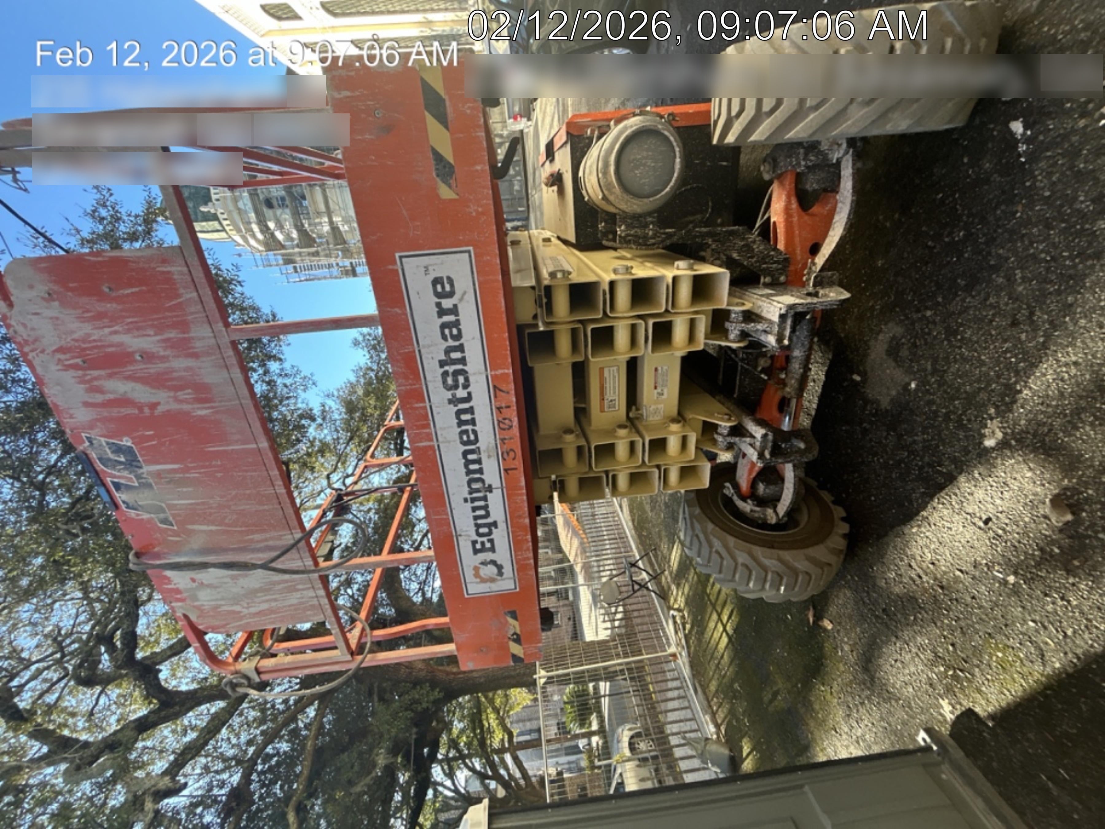 2021 JLG 430LRT