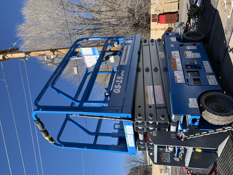 2020 Genie GS-1930 Fixed rails with chain entry gate - Pre A92.20