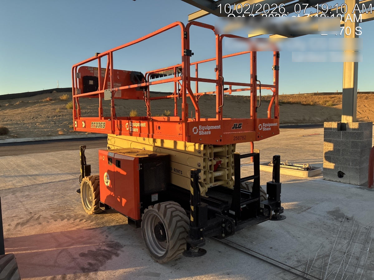 2022 JLG RT3369