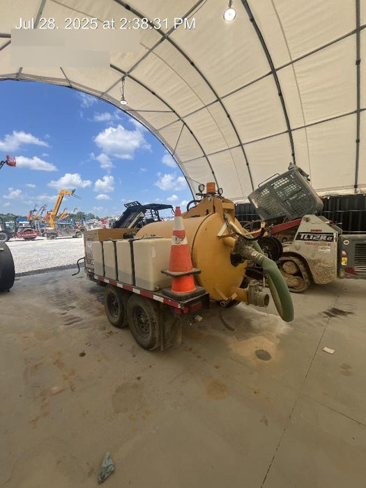 2023 VAC-TRON LP573XDT