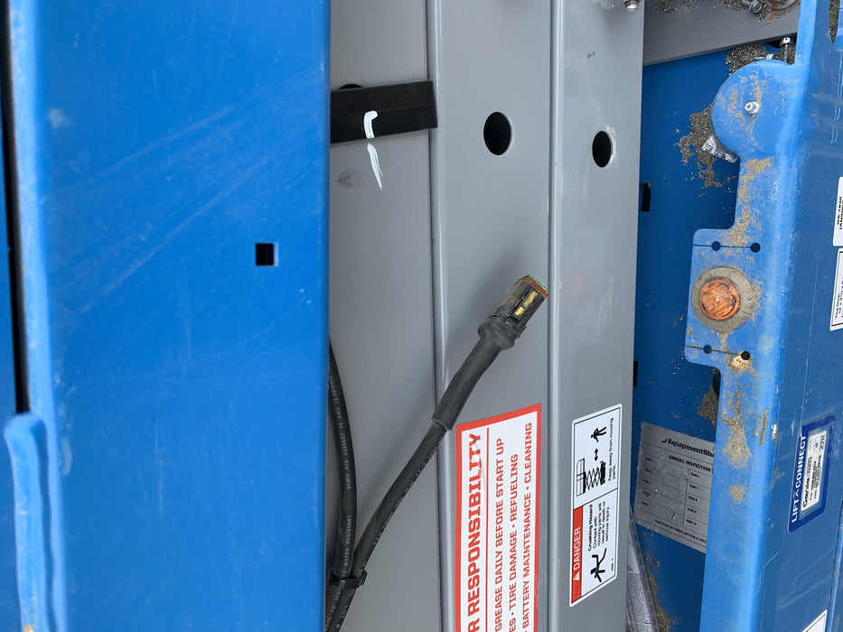 2020 Genie GS-1930 Solid Non Marking Tires, Beacon, Folding rails with half height swing gate, 800W Inverter