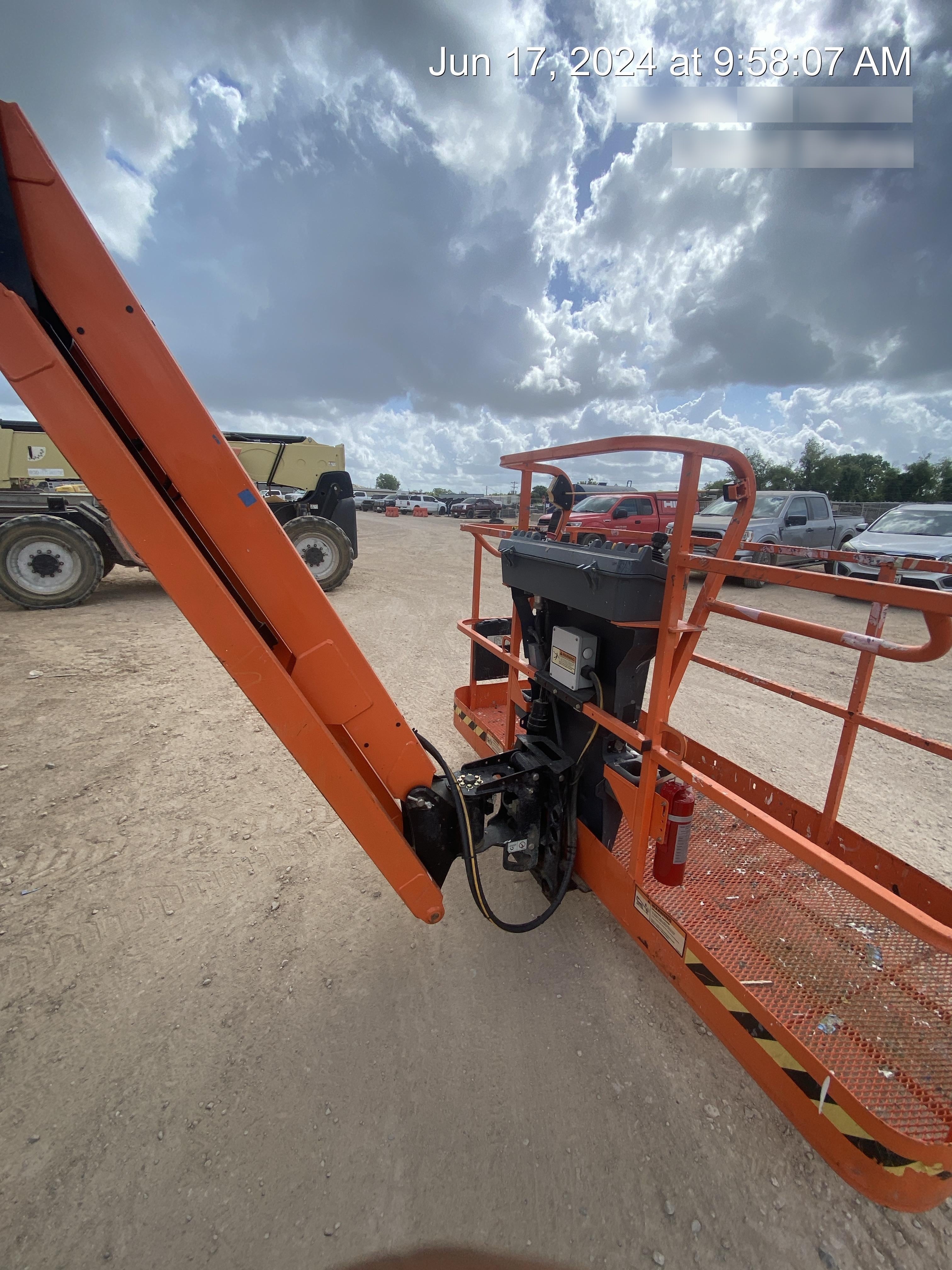 2021 JLG 460SJ