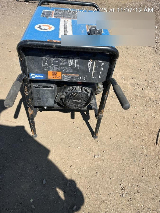 2023 Miller Electric Blue Star 185 Engine Driven Welder, Electric Start, 13 hp, Gas, 6,500 W Peak 907664