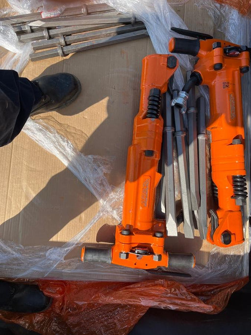 2023 MICHIGAN PNEUMATIC ES-TPB90-118-TRACKER