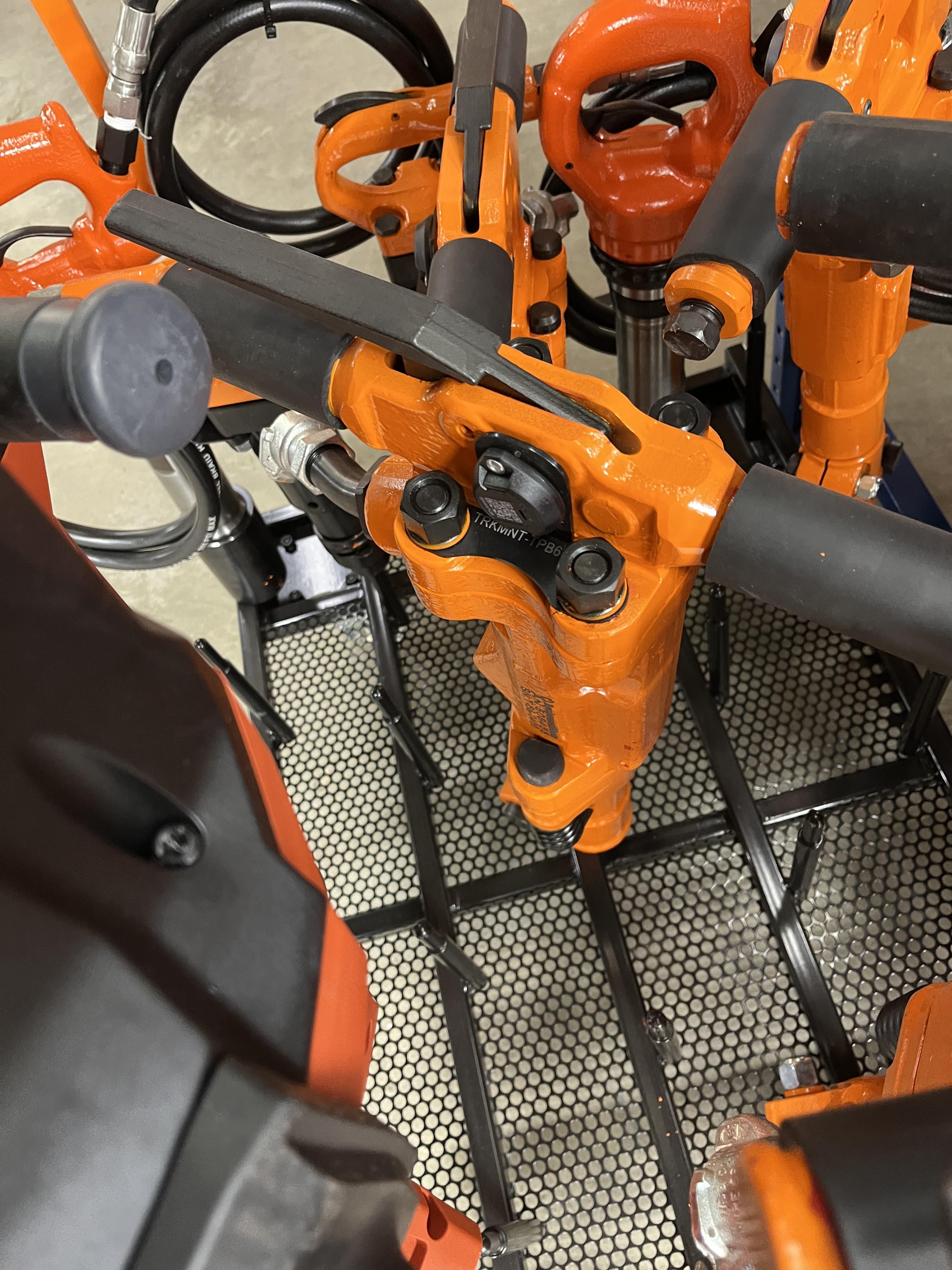 2024 MICHIGAN PNEUMATIC ES-TPB90-118-TRACKER