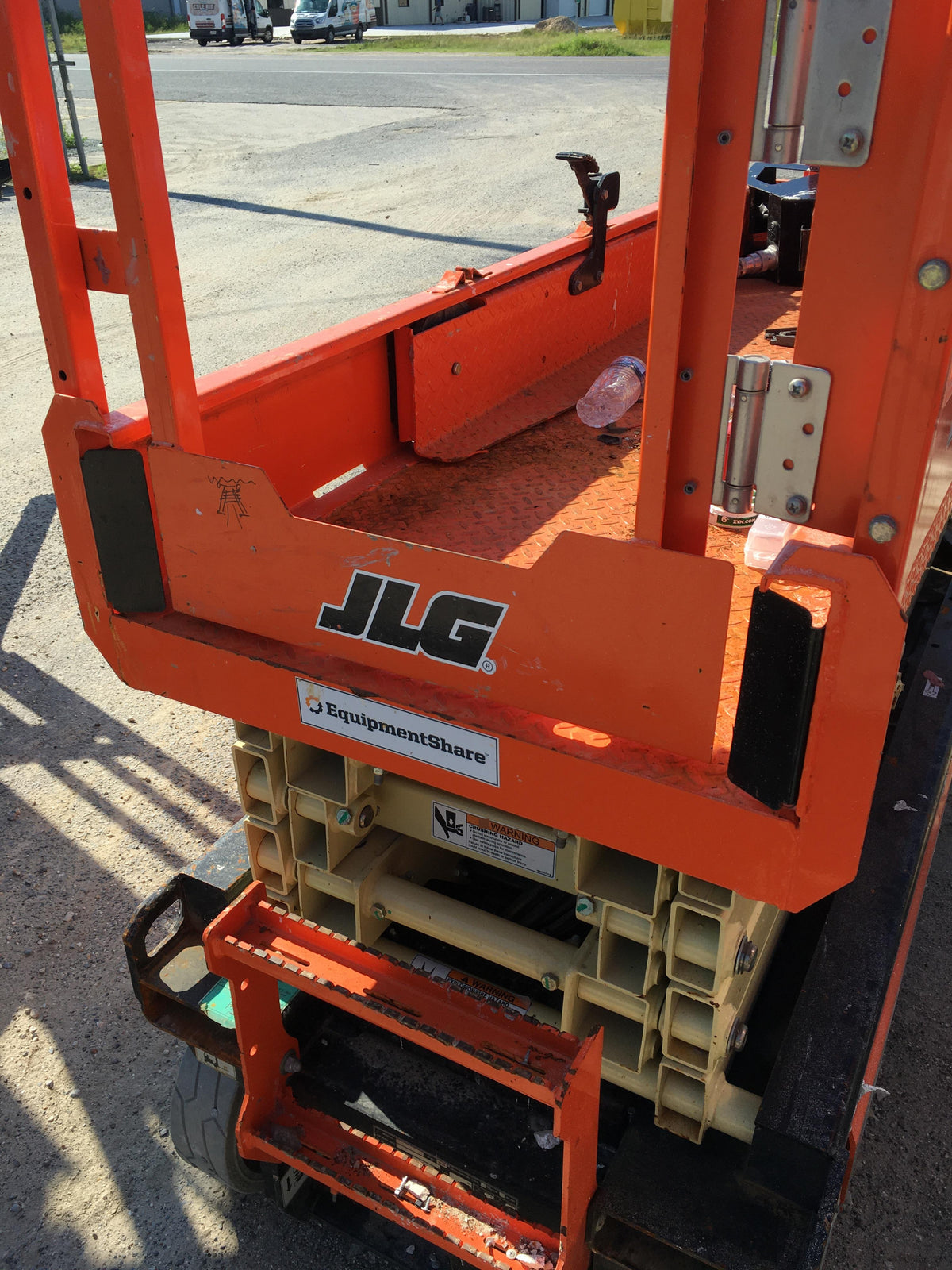 2021 JLG ES1932