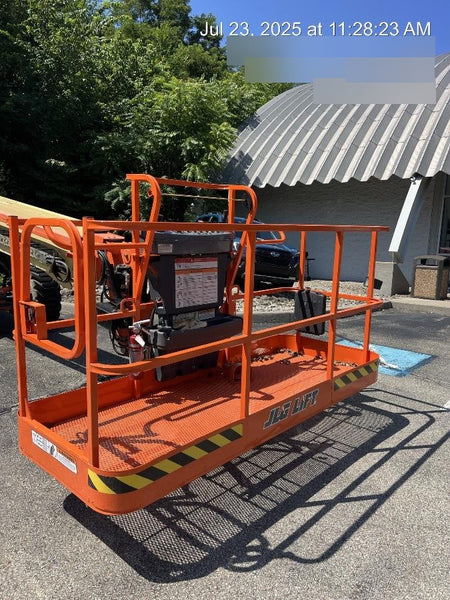 2021 JLG 600S