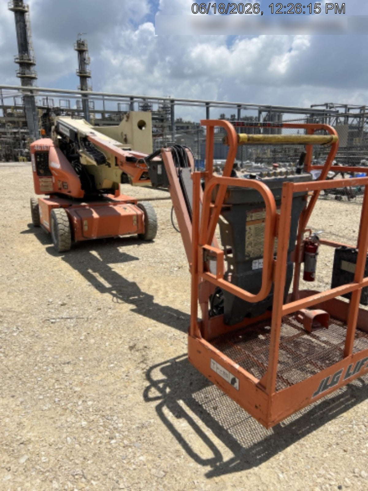 2019 JLG E400AJPN