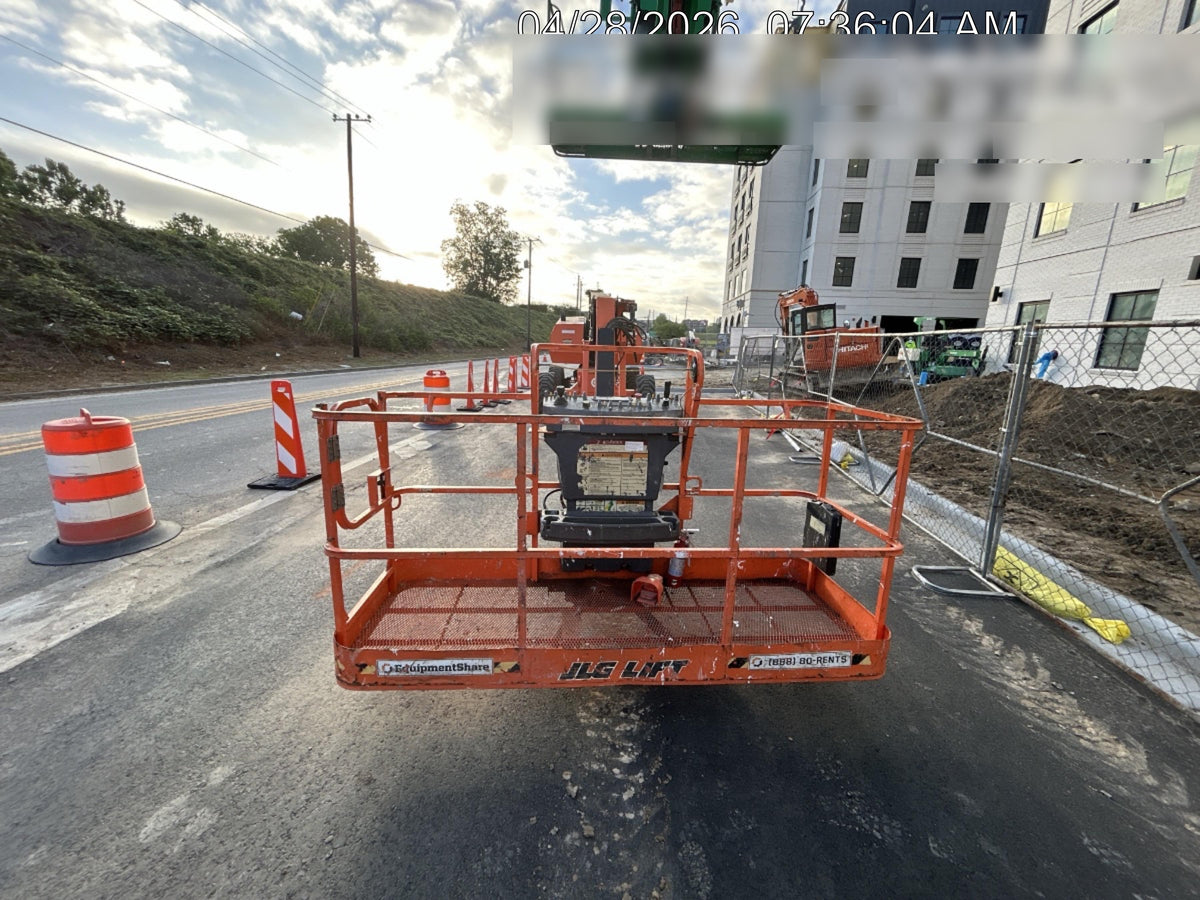 2020 JLG 860SJ