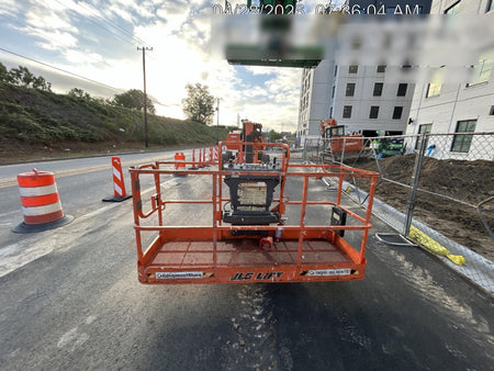 2020 JLG 860SJ