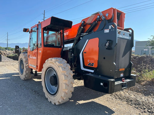 2025 JLG 10054