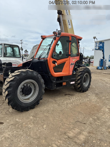 2022 JLG 1732