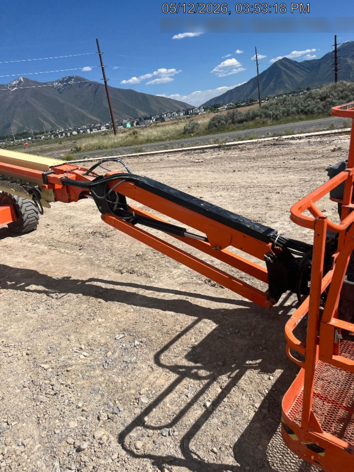 2023 JLG 660SJ