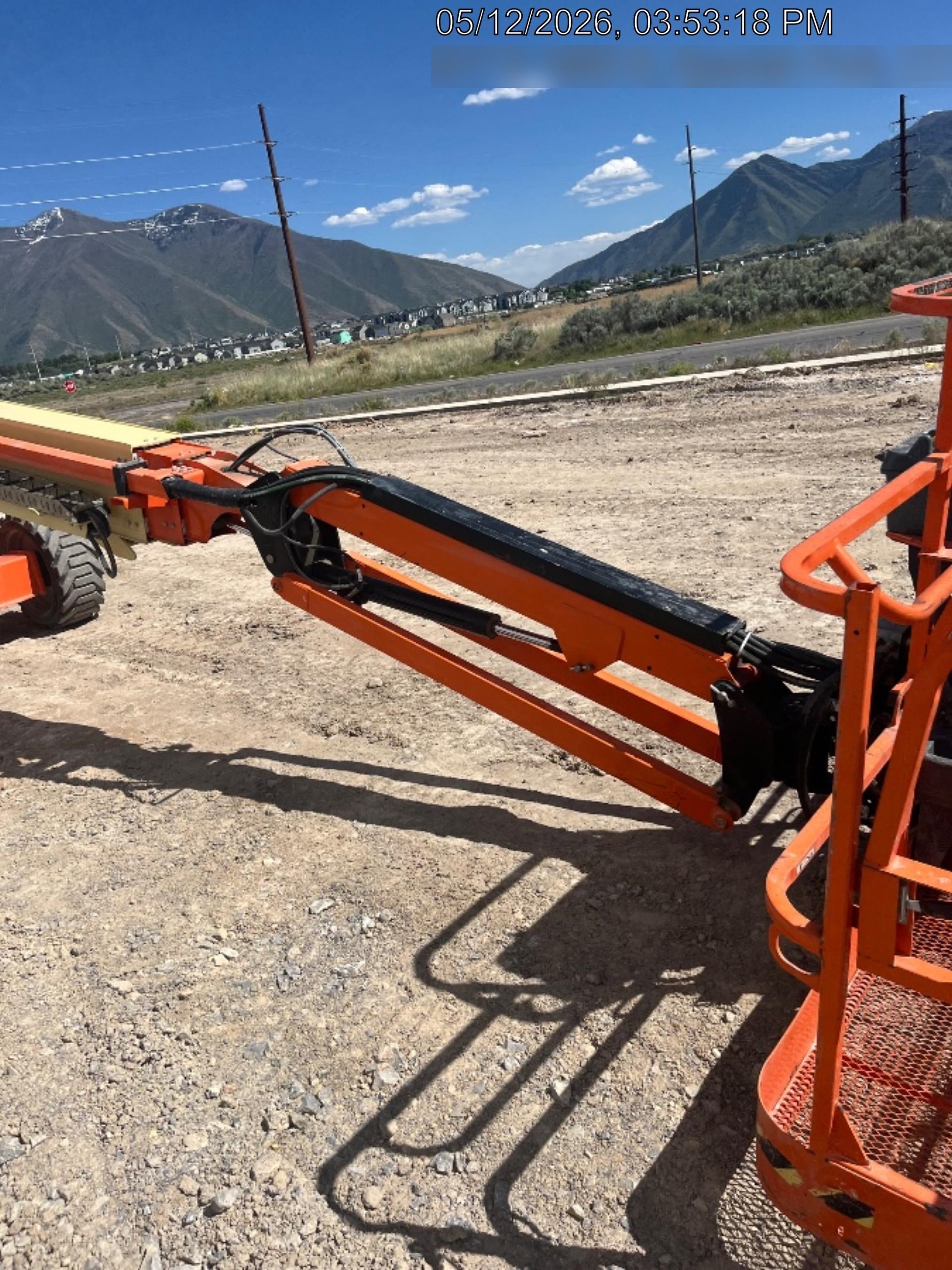 2023 JLG 660SJ
