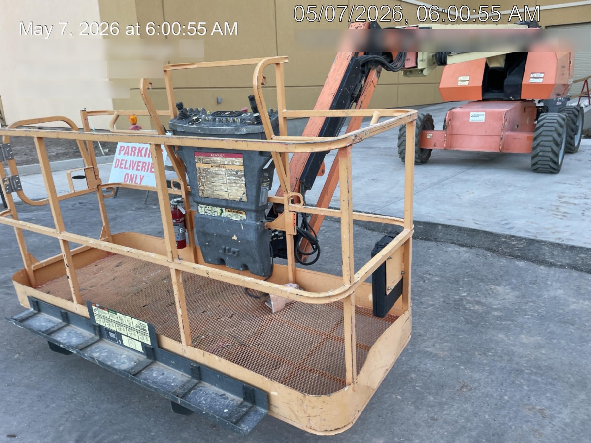 2011 JLG 660SJ
