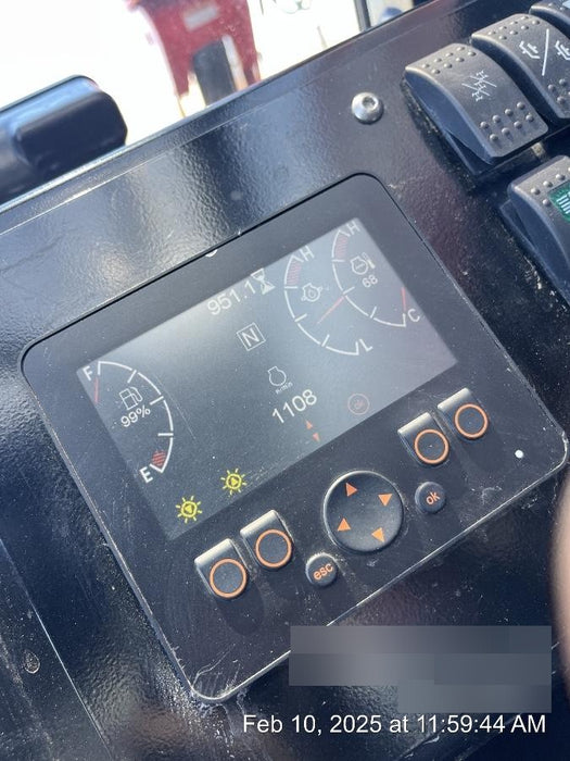 2021 MANITOU MTA8044