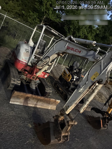 2020 TAKEUCHI TB235-2R