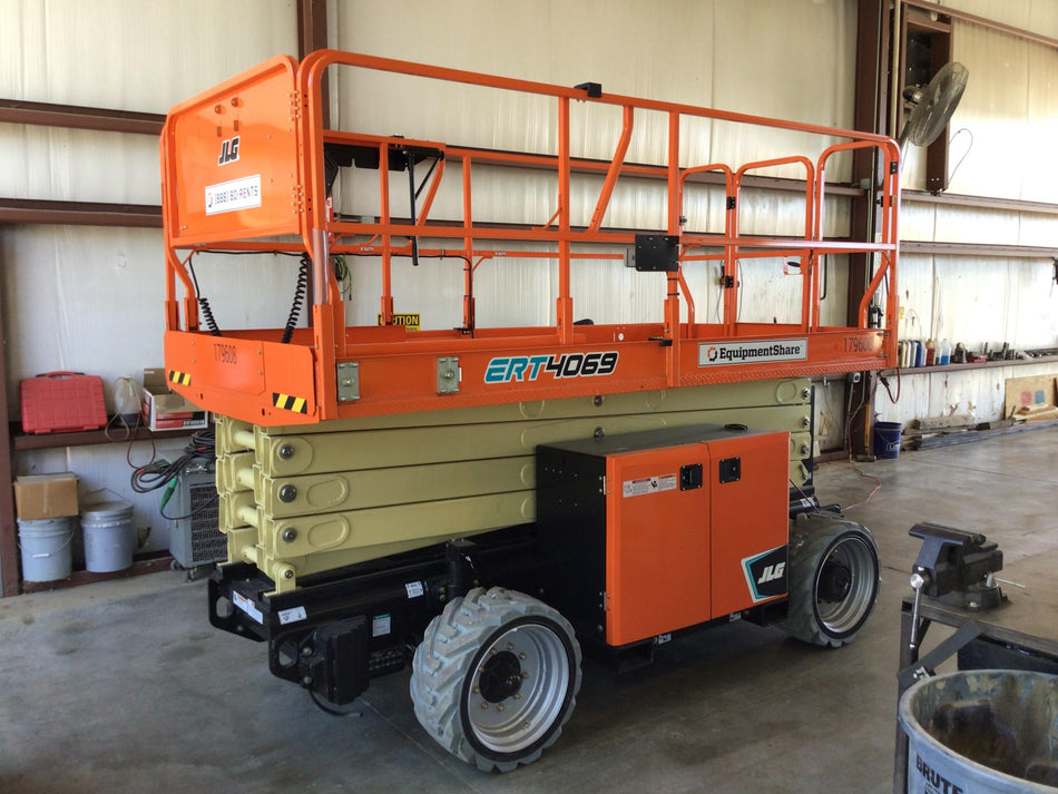 2021 JLG ERT4069