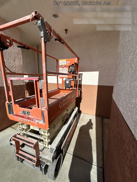 2022 JLG ES1932