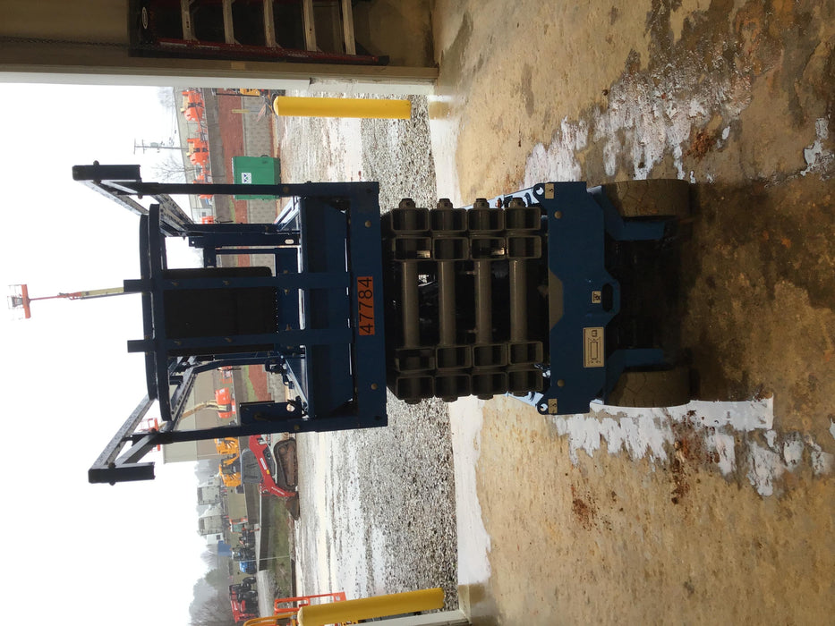 2019 Genie GS-3232 Folding rails with half height swing gate