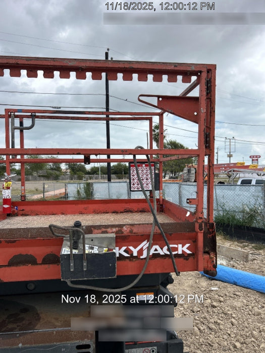 2017 SKYJACK SJ6832 RT